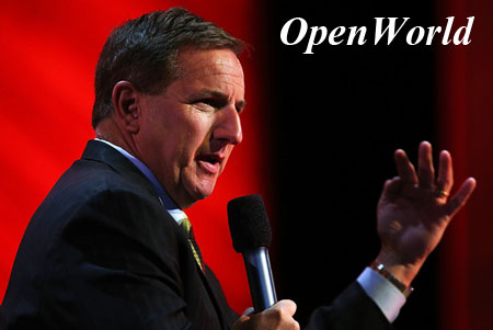 Mark Hurd at Oracle's OpenWorld giving a speech