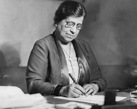 Bertha Knight Landes